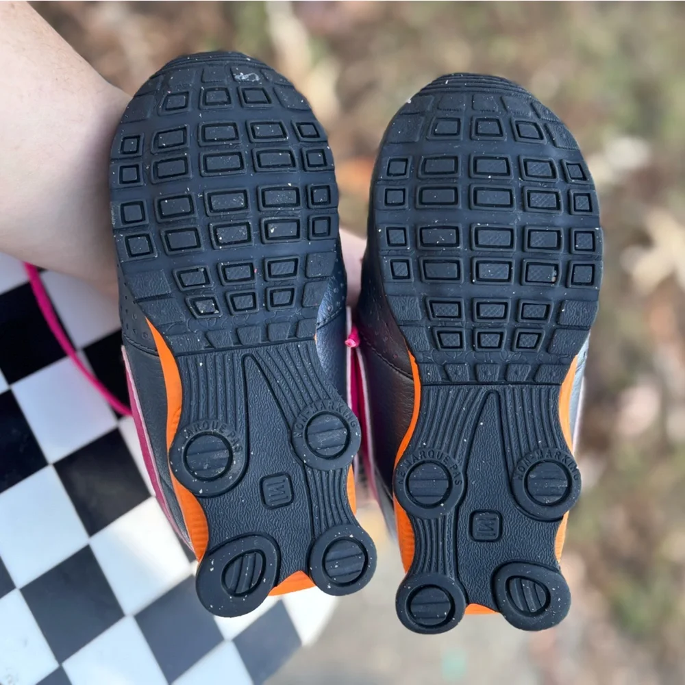 Nike Shox Toddler Sneakers – Size 9C •